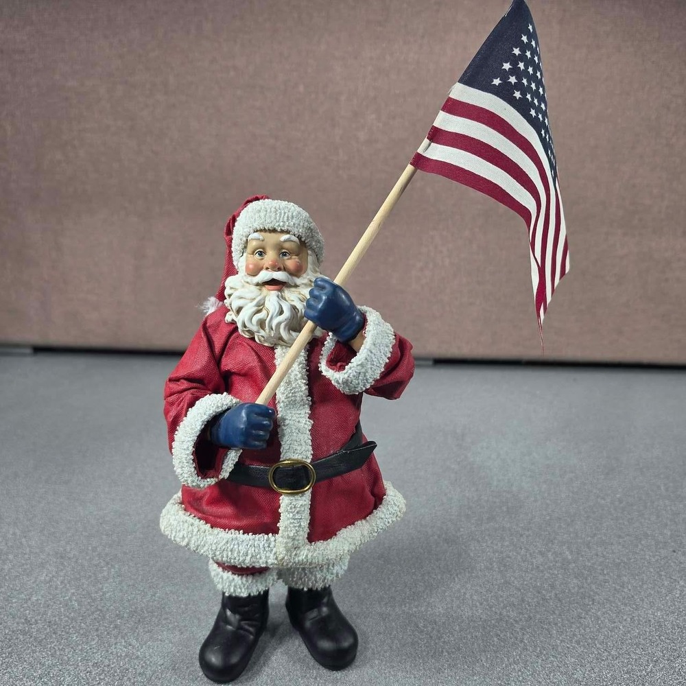 Clothtique Possible Dreams Santa Figurine Red 10in Excellent Patriotic American